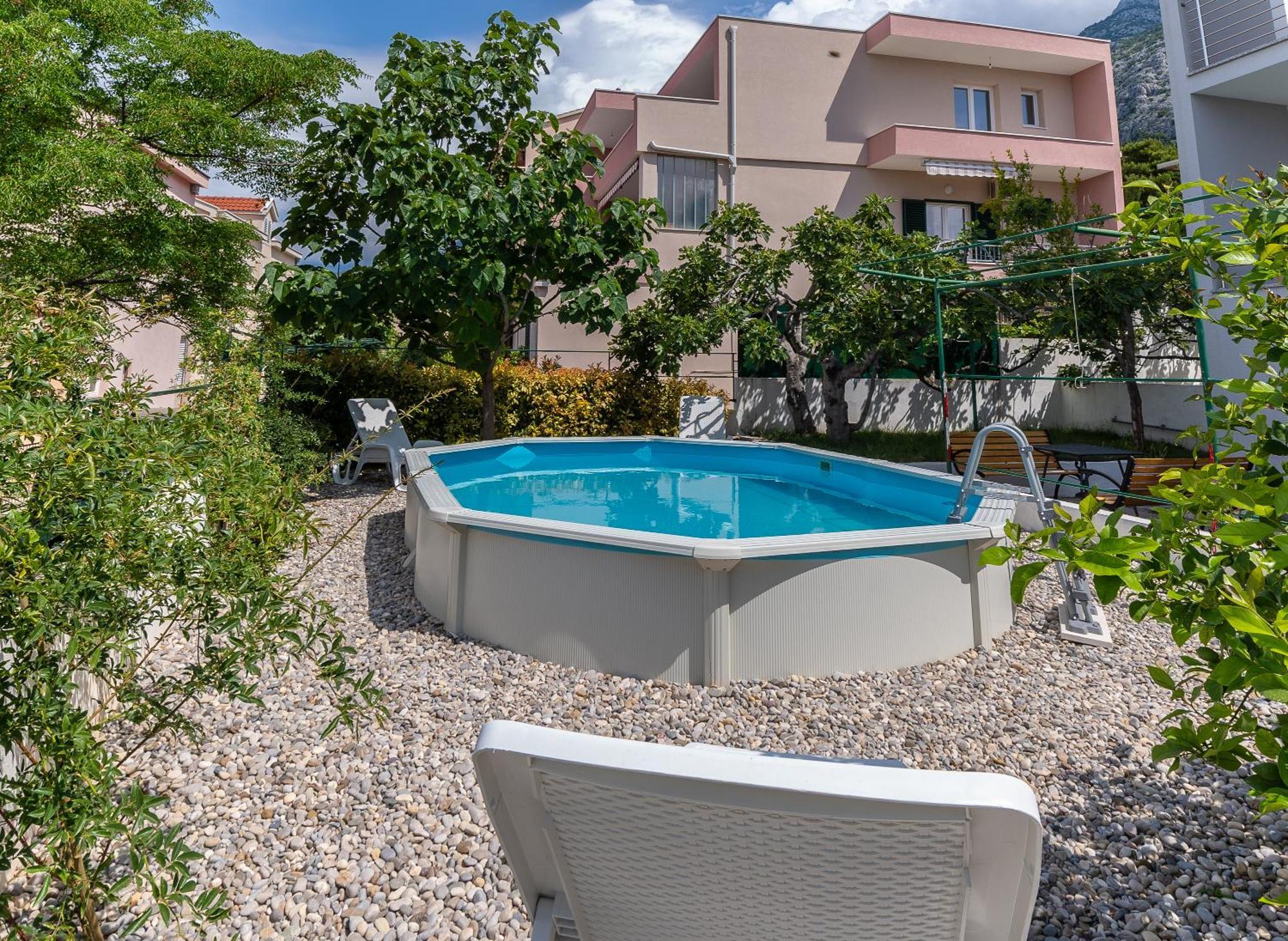 Apartments Turtle Gardens Makarska Exterior photo